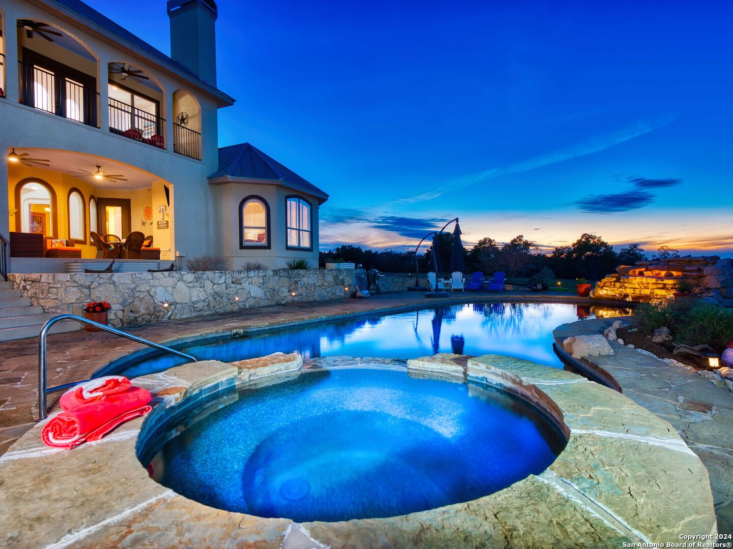 2085 Holland Springs Canyon Lake TX 78133