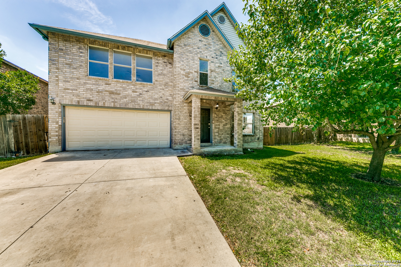8151 Chestnut Manor Drive Converse TX 78109