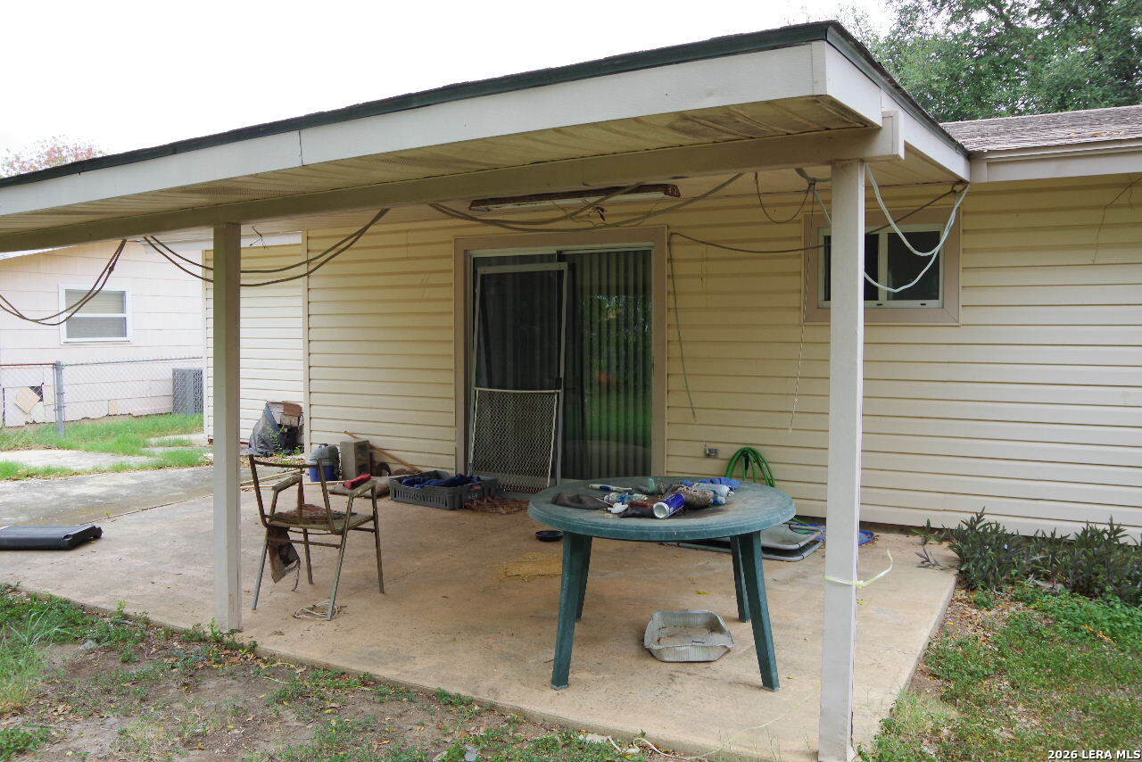 619 Canyonwood San Antonio TX 78227