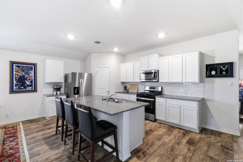 5103 Gully Way San Antonio TX 78266