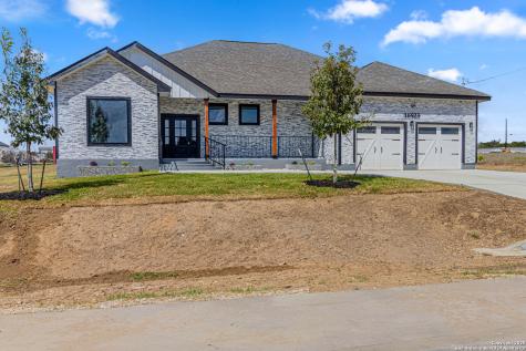16923 Rancho Escondido Atascosa TX 78002