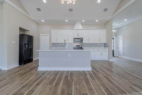 16923 Rancho Escondido Atascosa TX 78002