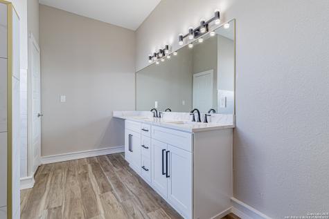 16923 Rancho Escondido Atascosa TX 78002