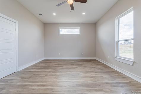 16923 Rancho Escondido Atascosa TX 78002