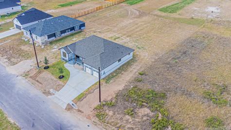 16923 Rancho Escondido Atascosa TX 78002