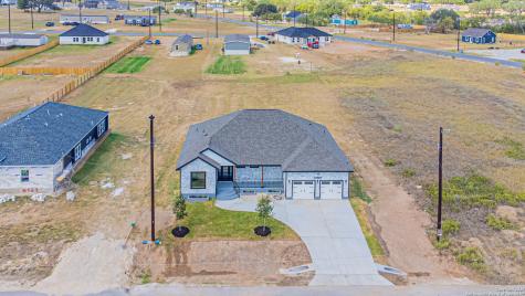 16923 Rancho Escondido Atascosa TX 78002