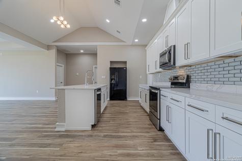 16923 Rancho Escondido Atascosa TX 78002