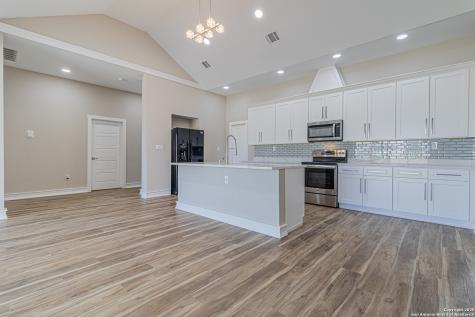 16923 Rancho Escondido Atascosa TX 78002