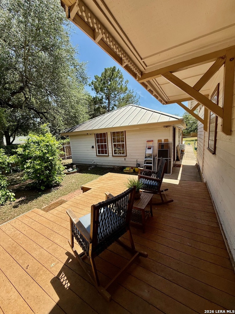 815 N Getty Uvalde TX 78801