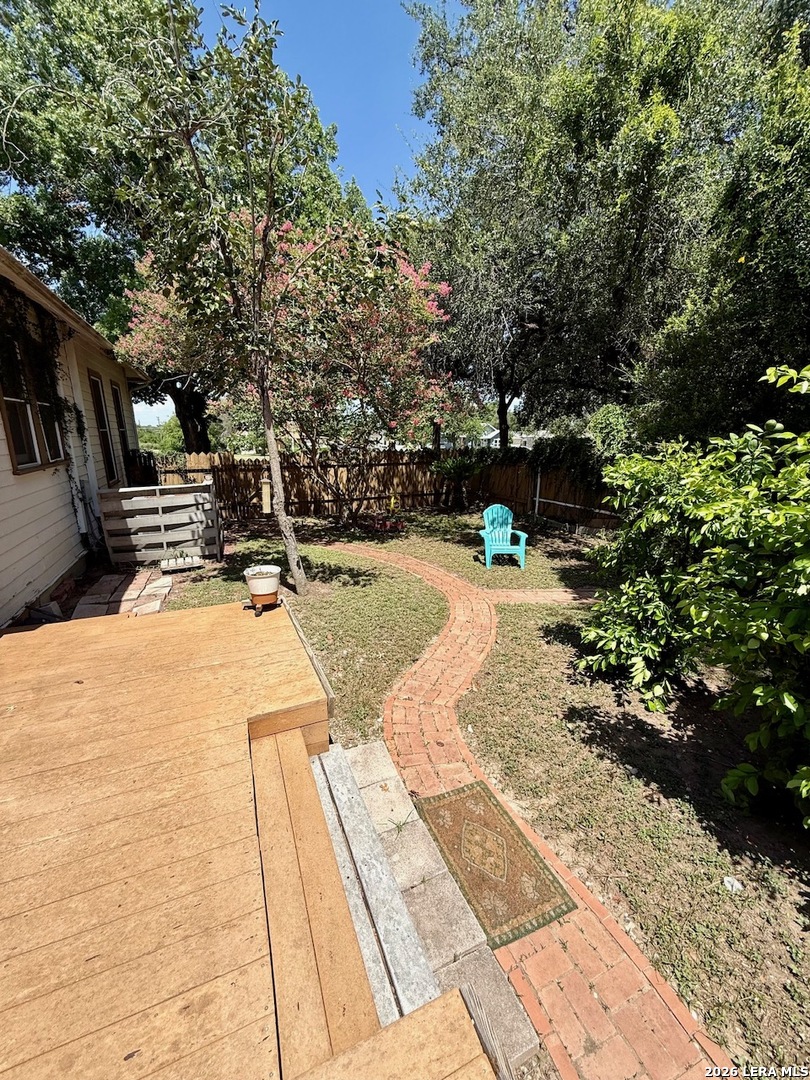 815 N Getty Uvalde TX 78801