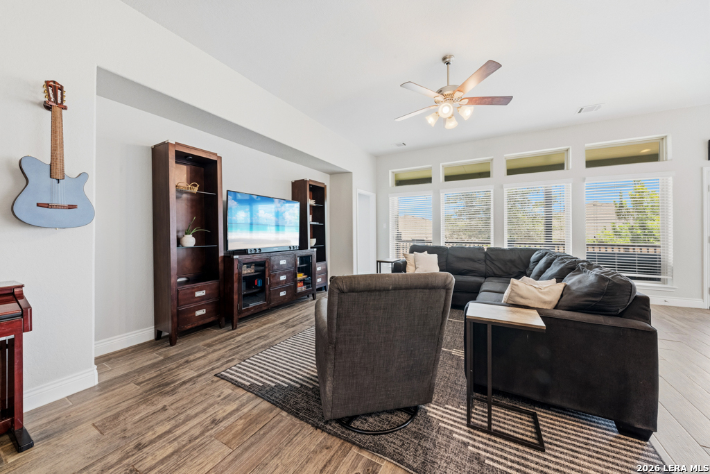 1907 Cottonwood Way San Antonio TX 78253