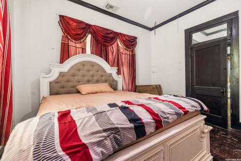 1211 Guadalupe San Antonio TX 78207