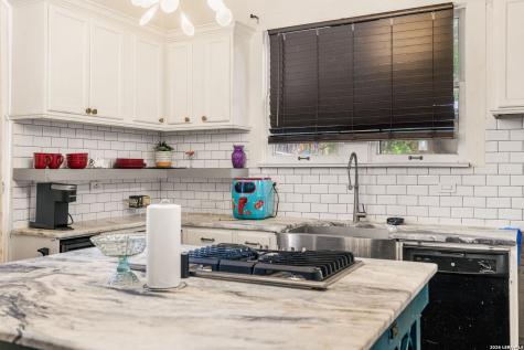 1211 Guadalupe San Antonio TX 78207