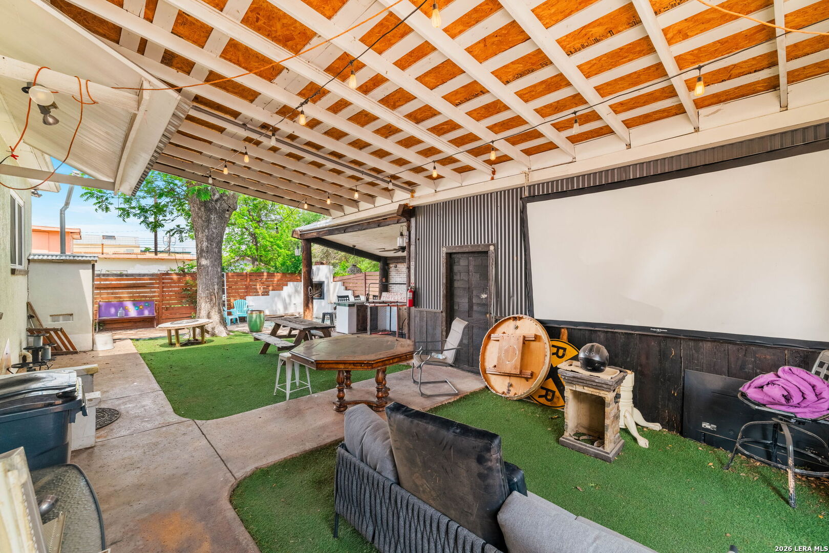 1211 Guadalupe San Antonio TX 78207