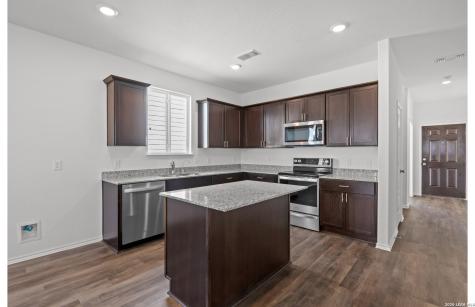 1518 Silver Run New Braunfels TX 78130