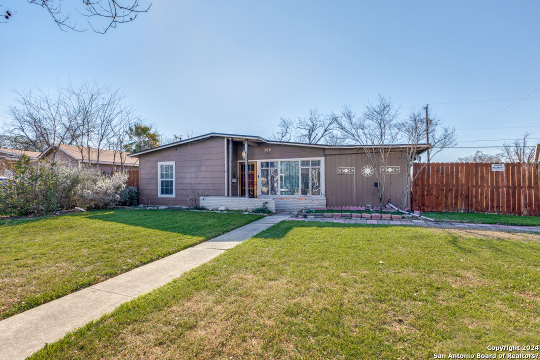 302 E Vestal Place San Antonio TX 78221