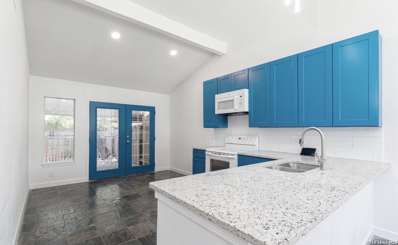 7006 Glen Pass San Antonio TX 78239