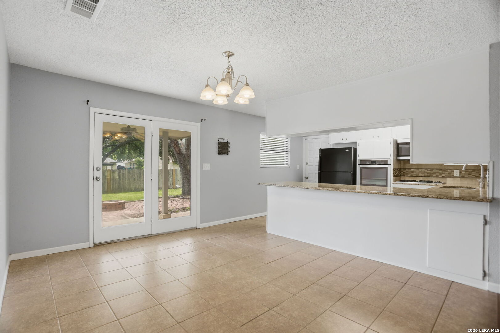 303 Castle Court Converse TX 78109