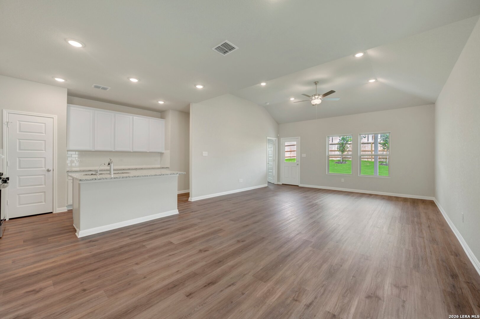 6248 Persimmon Lake San Antonio TX 78245