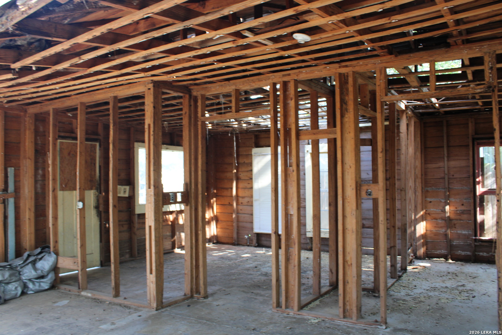 717 Omand Pleasanton TX 78064