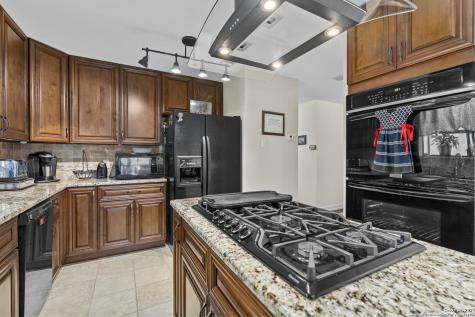 1497 Pebble Beach Road Lakehills TX 78063