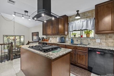 1497 Pebble Beach Road Lakehills TX 78063
