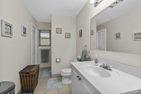 1497 Pebble Beach Road Lakehills TX 78063