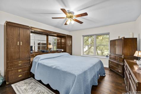 1497 Pebble Beach Road Lakehills TX 78063