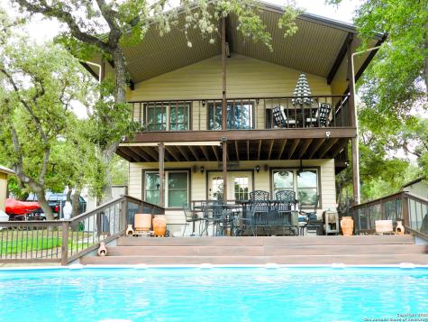 1497 Pebble Beach Road Lakehills TX 78063