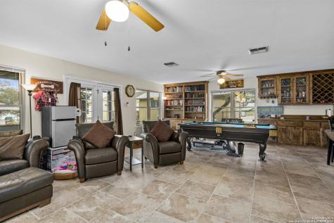 1497 Pebble Beach Road Lakehills TX 78063
