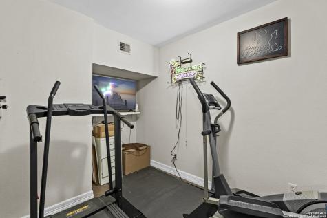 1497 Pebble Beach Road Lakehills TX 78063
