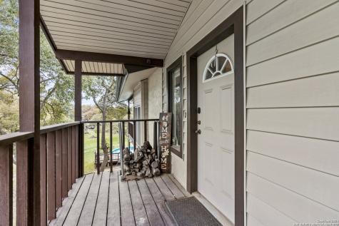 1497 Pebble Beach Road Lakehills TX 78063