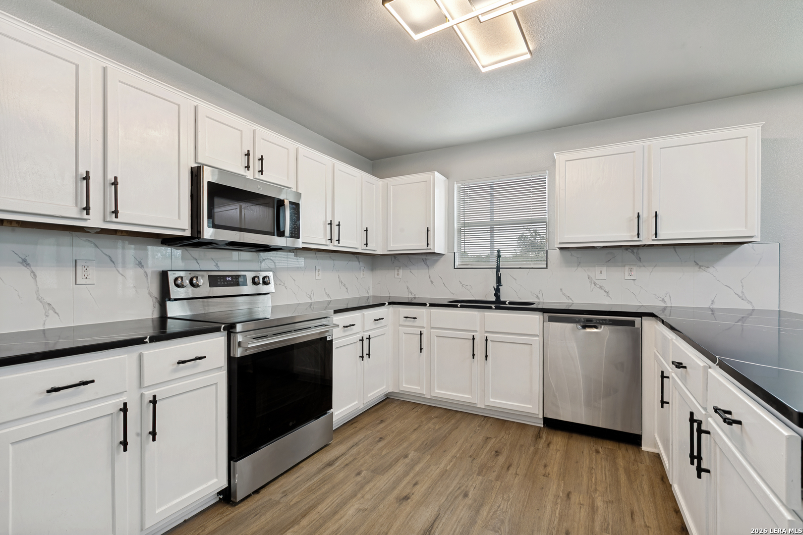8034 Shumard Oak Drive San Antonio TX 78223