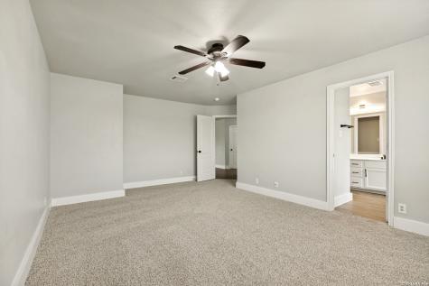 8034 Shumard Oak Drive San Antonio TX 78223
