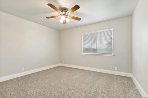 8034 Shumard Oak Drive San Antonio TX 78223