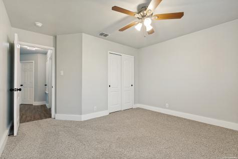 8034 Shumard Oak Drive San Antonio TX 78223