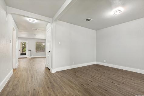 8034 Shumard Oak Drive San Antonio TX 78223