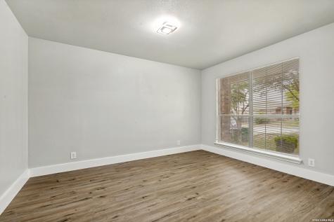 8034 Shumard Oak Drive San Antonio TX 78223