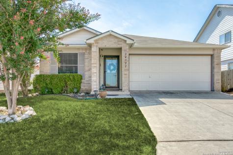 24722 Magnolia Falls San Antonio TX 78261