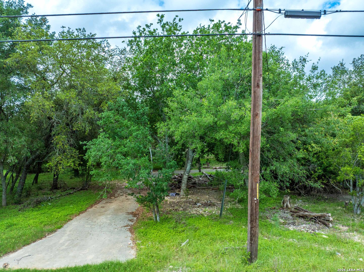 702 Northeast Bandera TX 78003