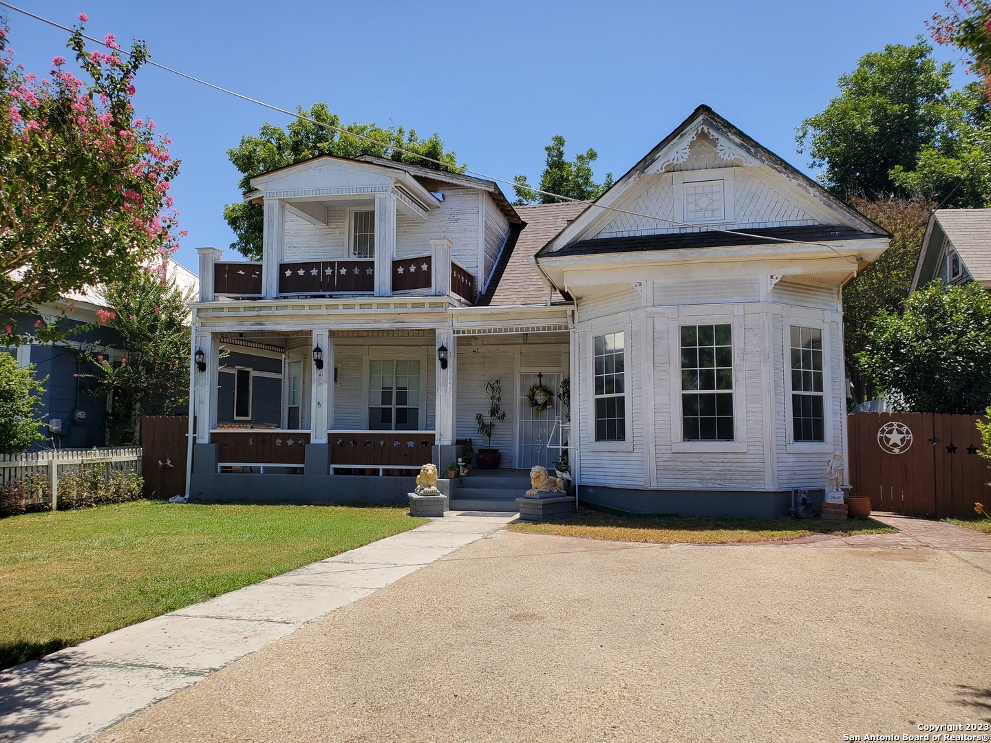 2214 Buena Vista Street San Antonio TX 78207