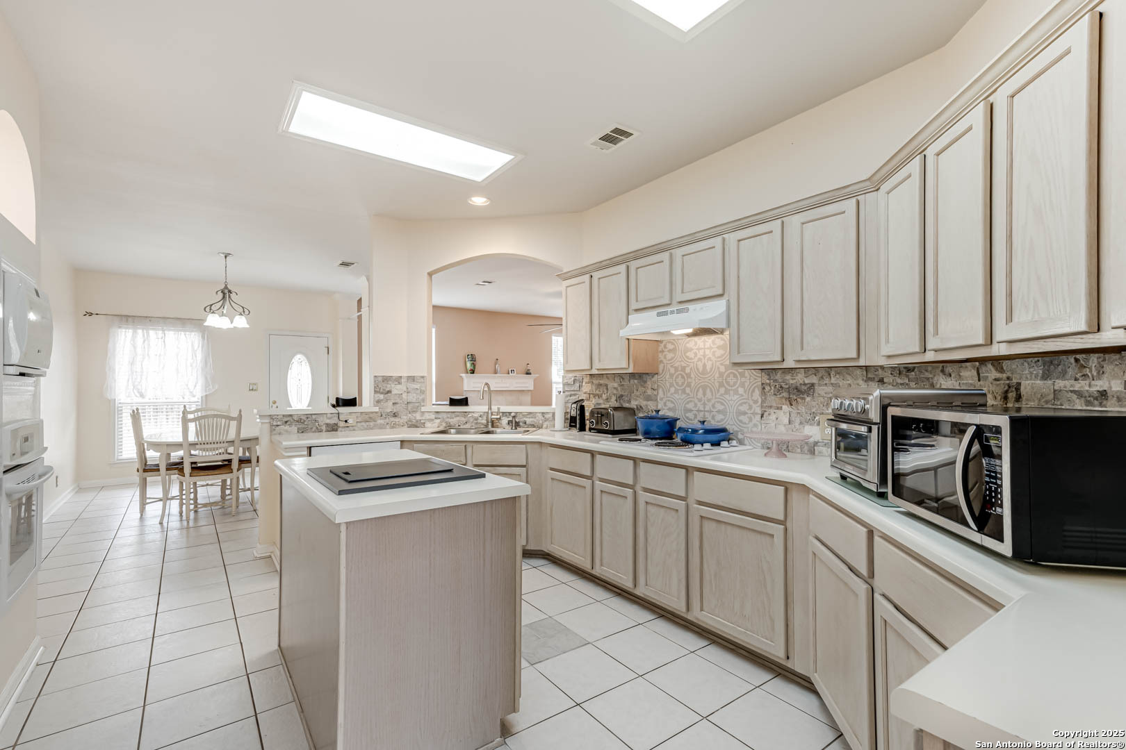 3623 Horsemint San Antonio TX 78247