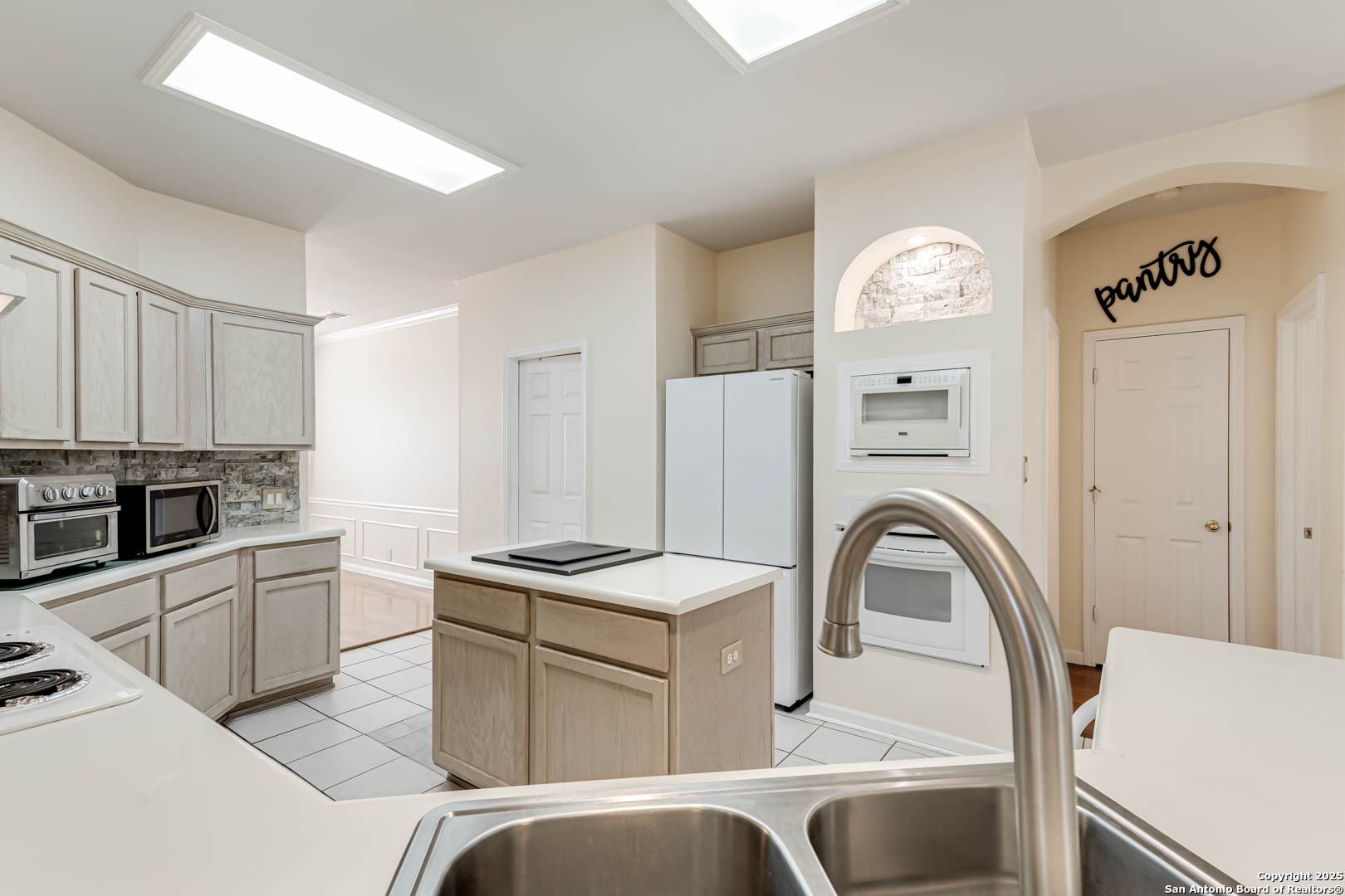3623 Horsemint San Antonio TX 78247