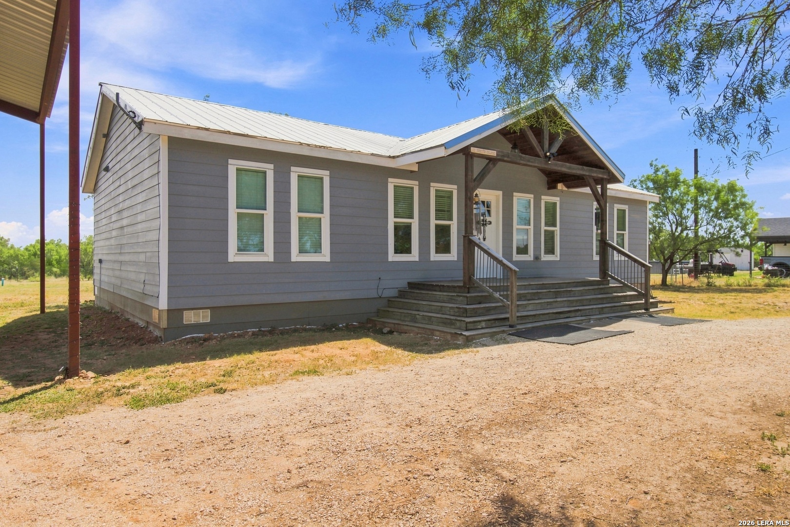159 County Road 641 Hondo TX 78861
