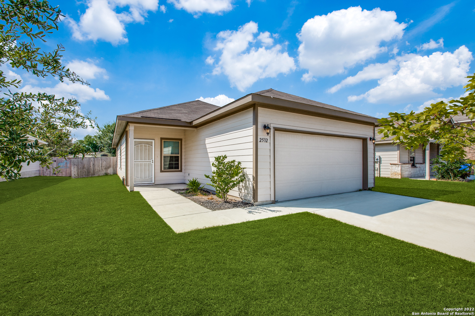 2532 Smokey Cove Seguin TX 78155