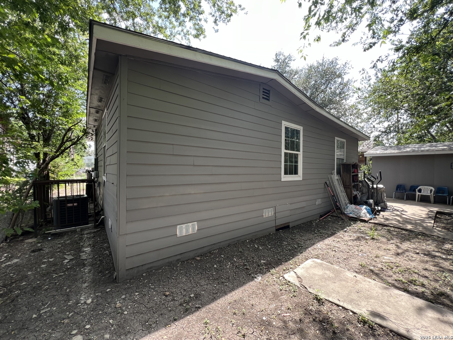 2035 Lyons Street San Antonio TX 78207