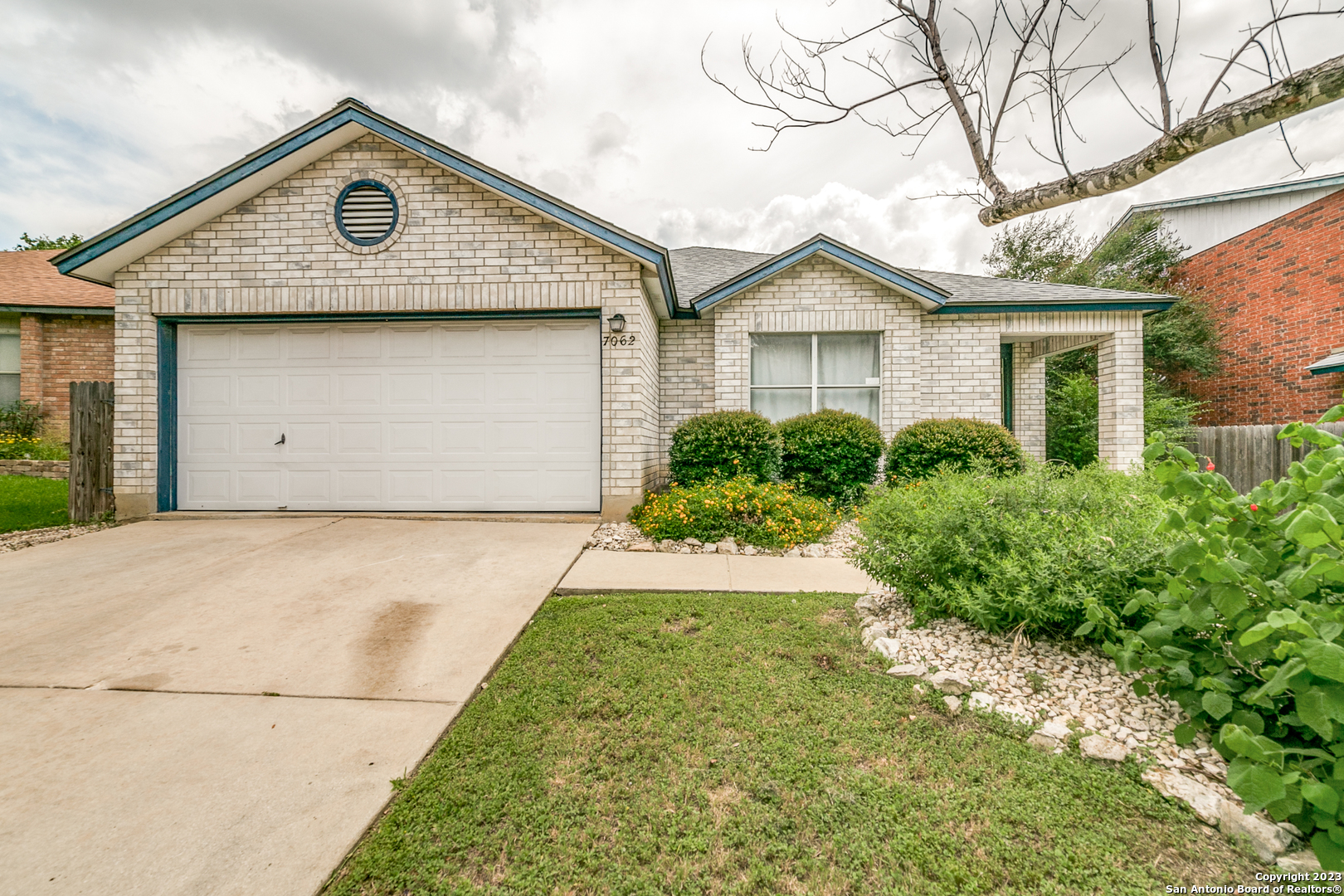 7062 Autumn Park San Antonio TX 78249