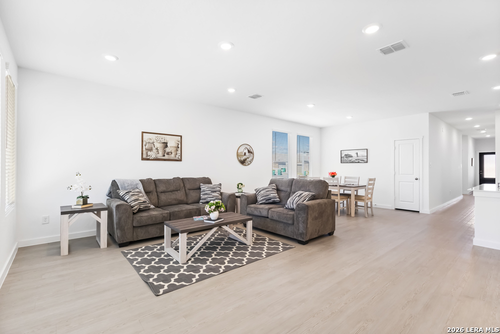 6638 Titan Park Converse TX 78109