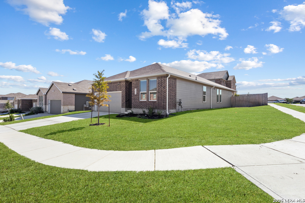 6638 Titan Park Converse TX 78109