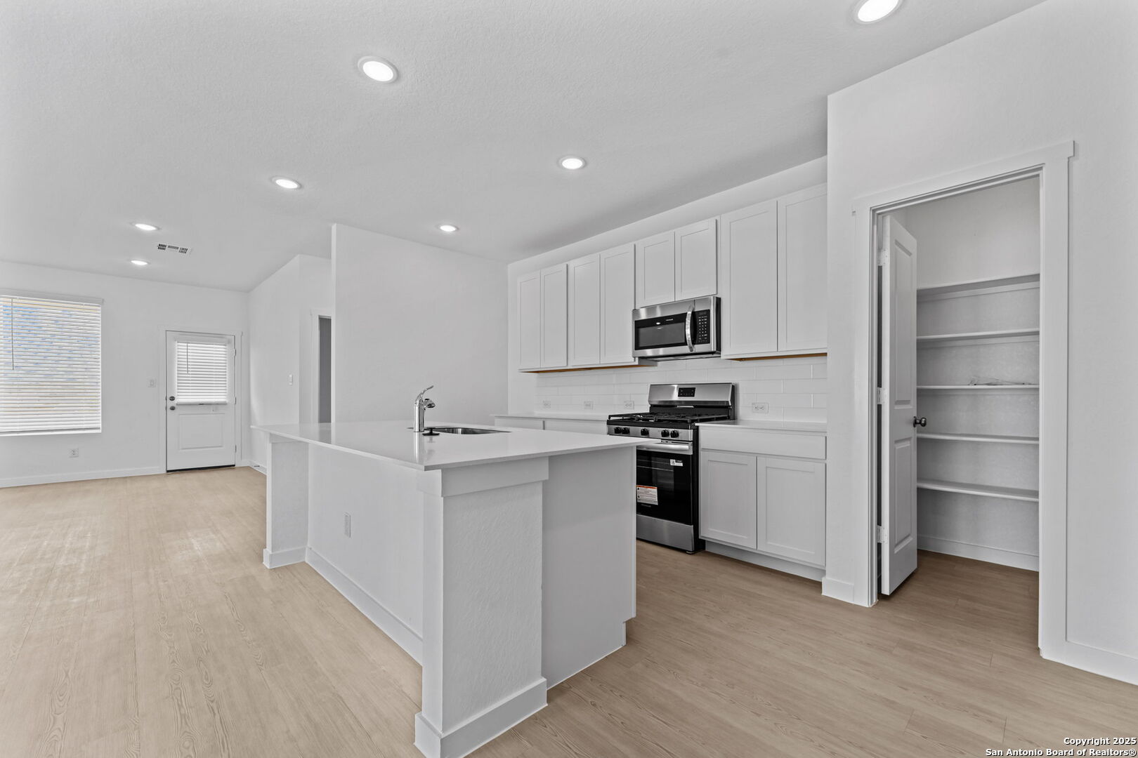 716 Horsetail Lane New Braunfels TX 78132